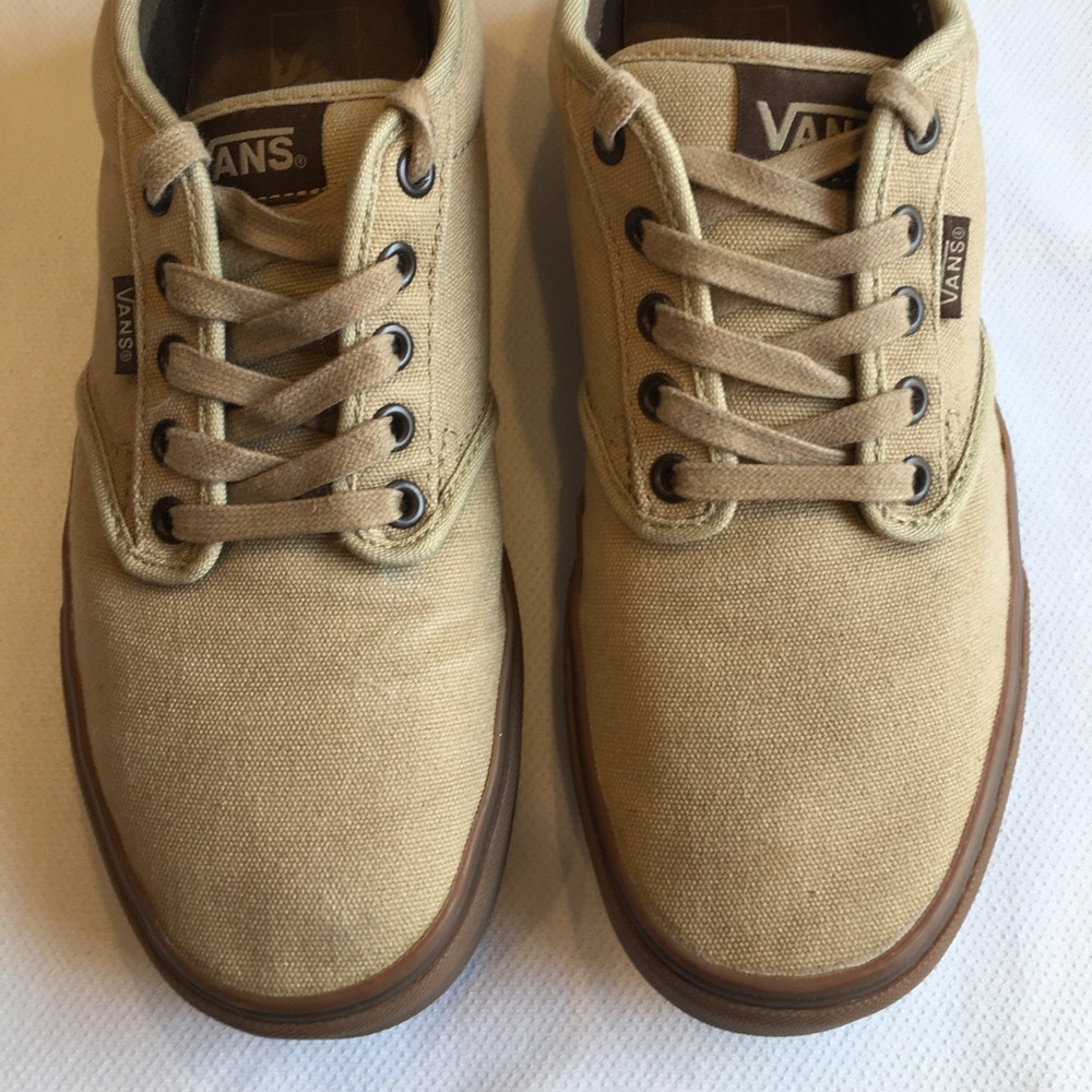 Men’s Vans Atwood Gum 9.5 Tan canvas skate shoes